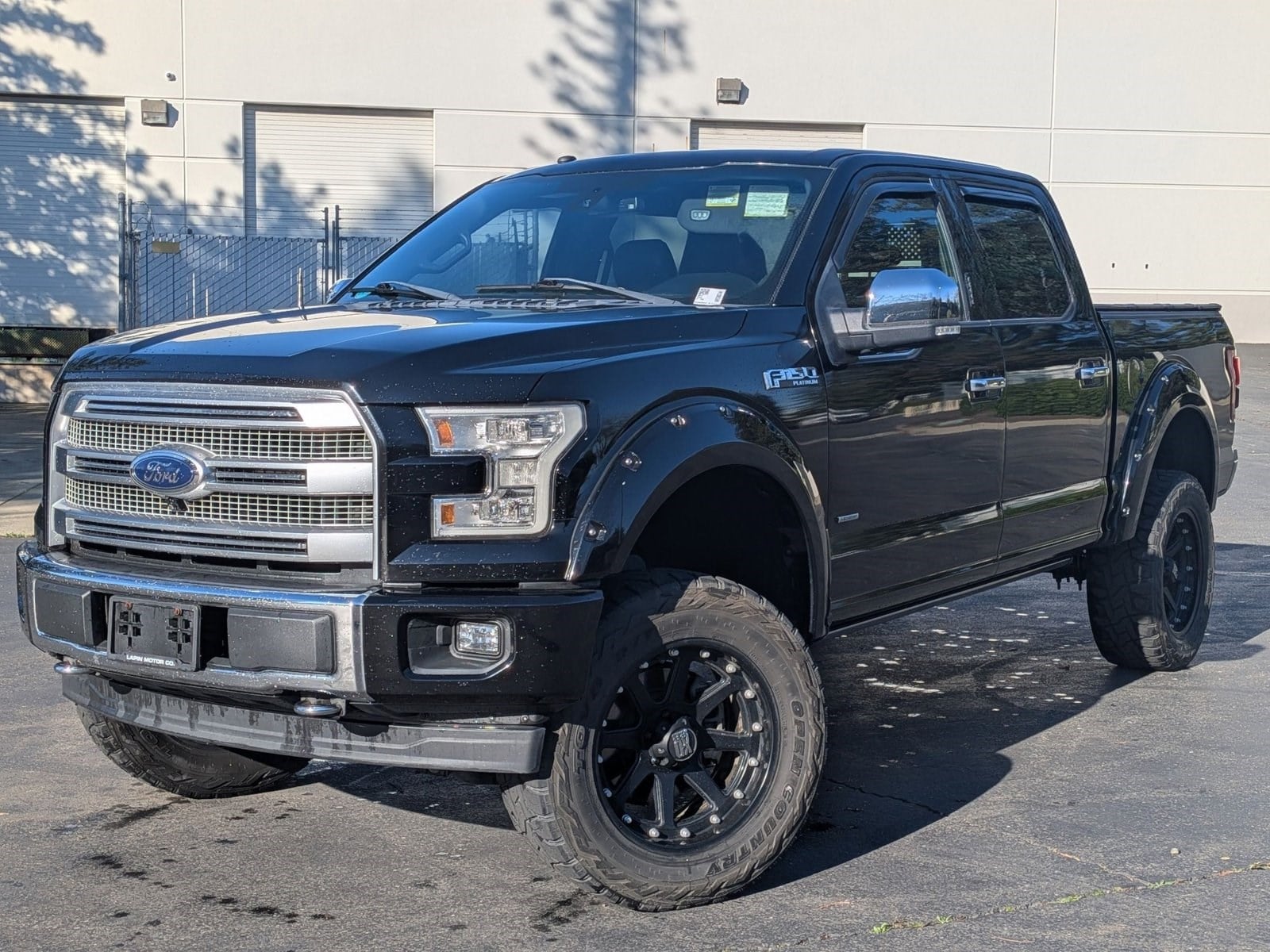 2017 Ford F-150 Platinum's photo