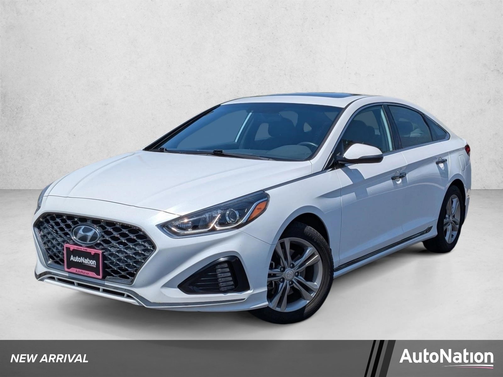2019 Hyundai Sonata Sport's photo