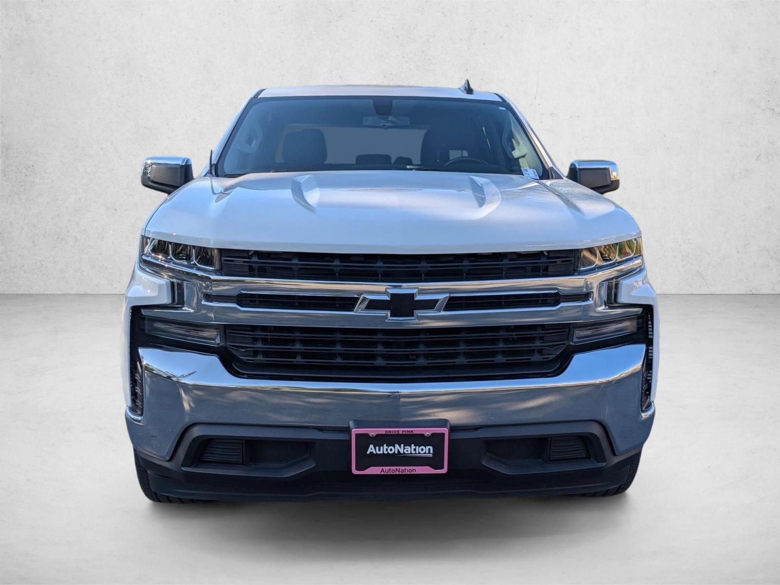 2019 Chevrolet Silverado 1500 LT photo 2