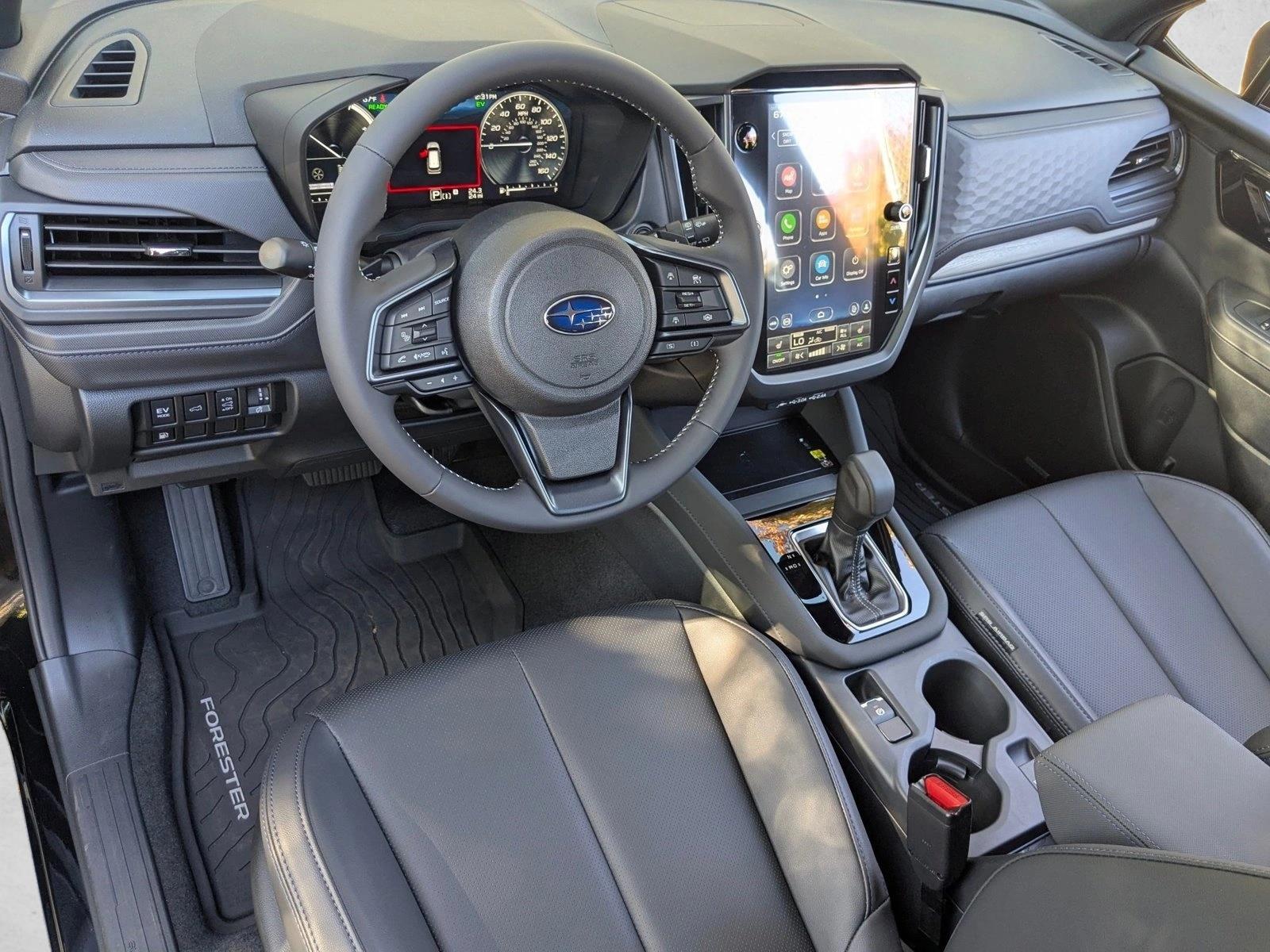 2025 Subaru Forester Limited Hybrid photo 3