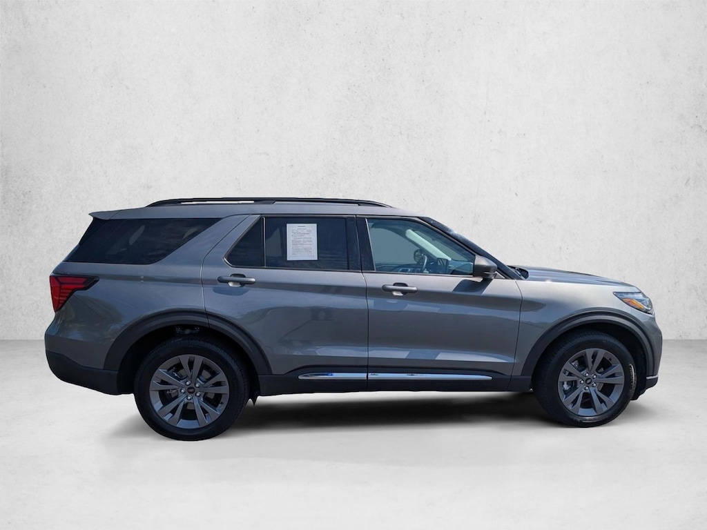 Used 2025 Ford Explorer Active SUV