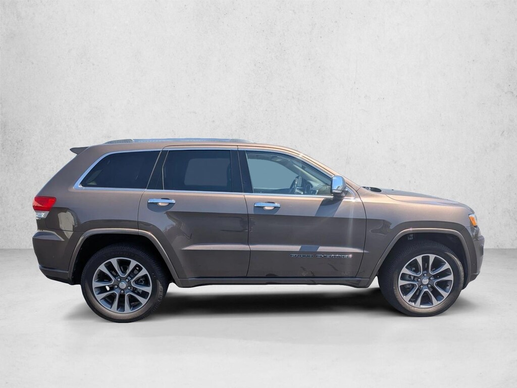 Used 2017 Jeep Grand Cherokee Overland SUV