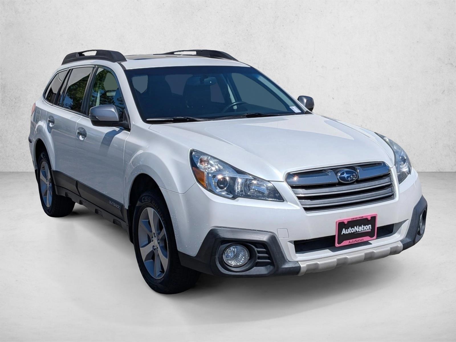 2013 Subaru Outback 2.5i Limited photo 2