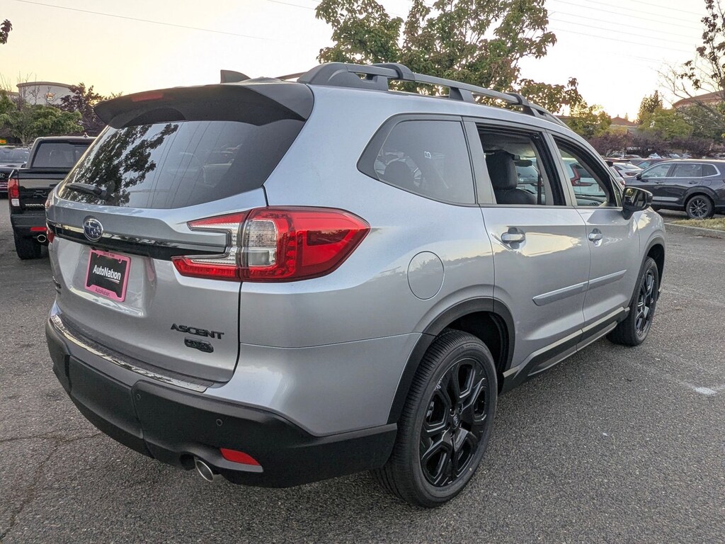 Used 2025 Subaru Ascent Onyx Edition Touring SUV