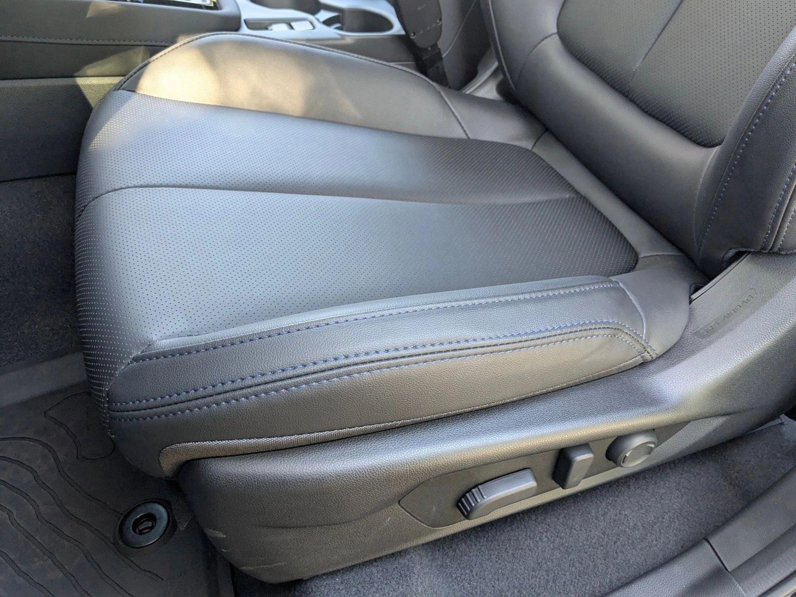 2025 Subaru Forester Limited Hybrid photo 4