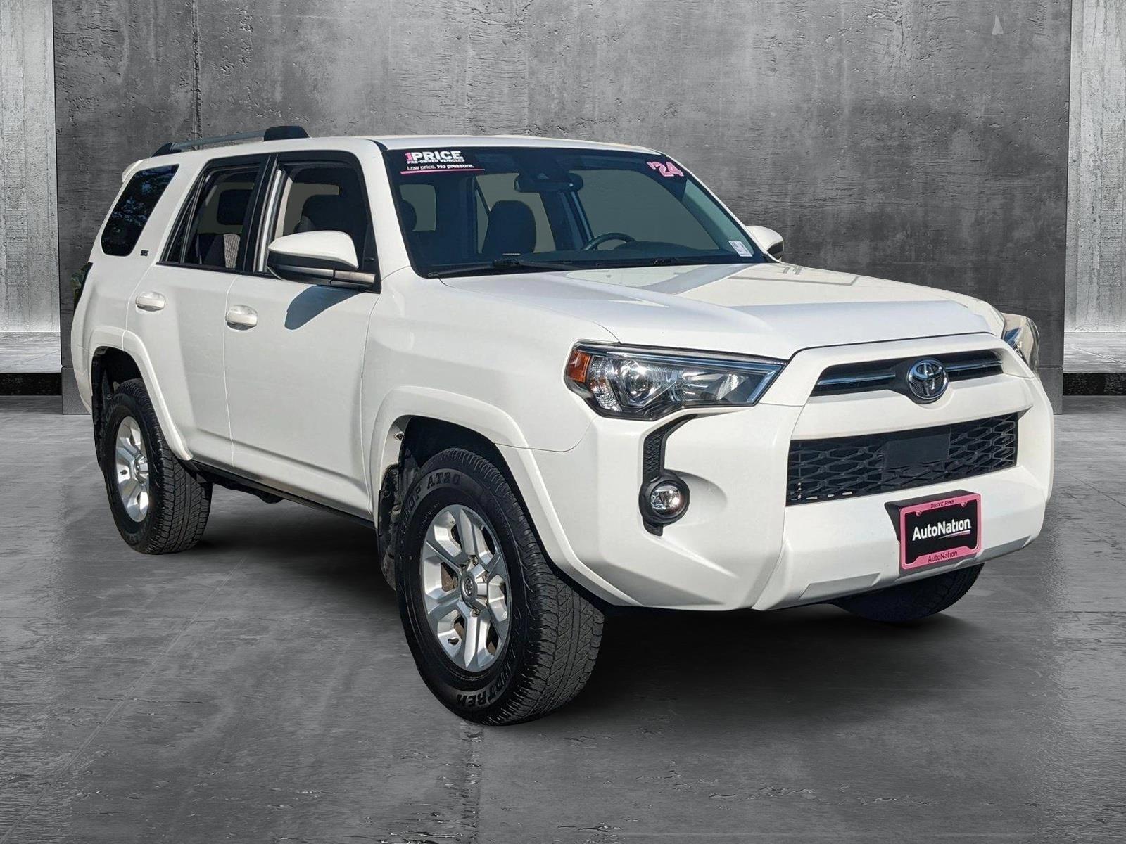 2024 Toyota 4Runner SR5 photo 3