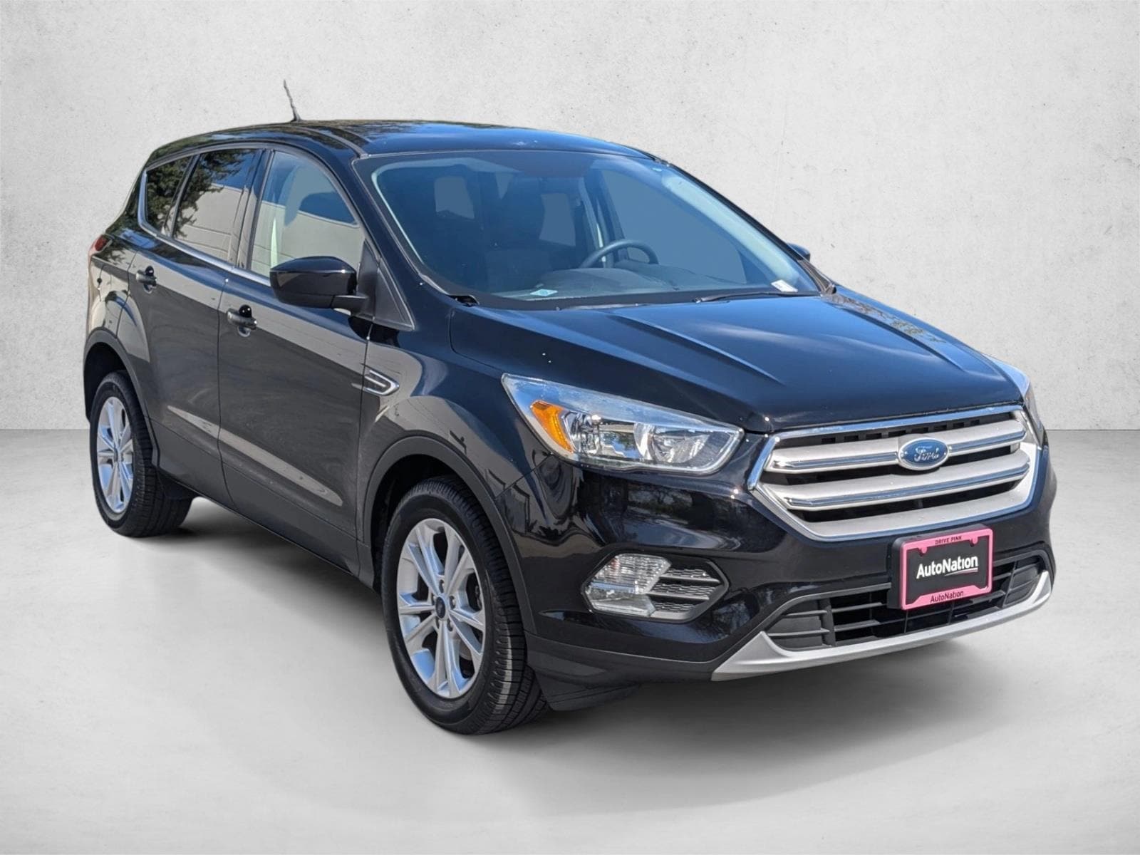 2019 Ford Escape SE photo 3