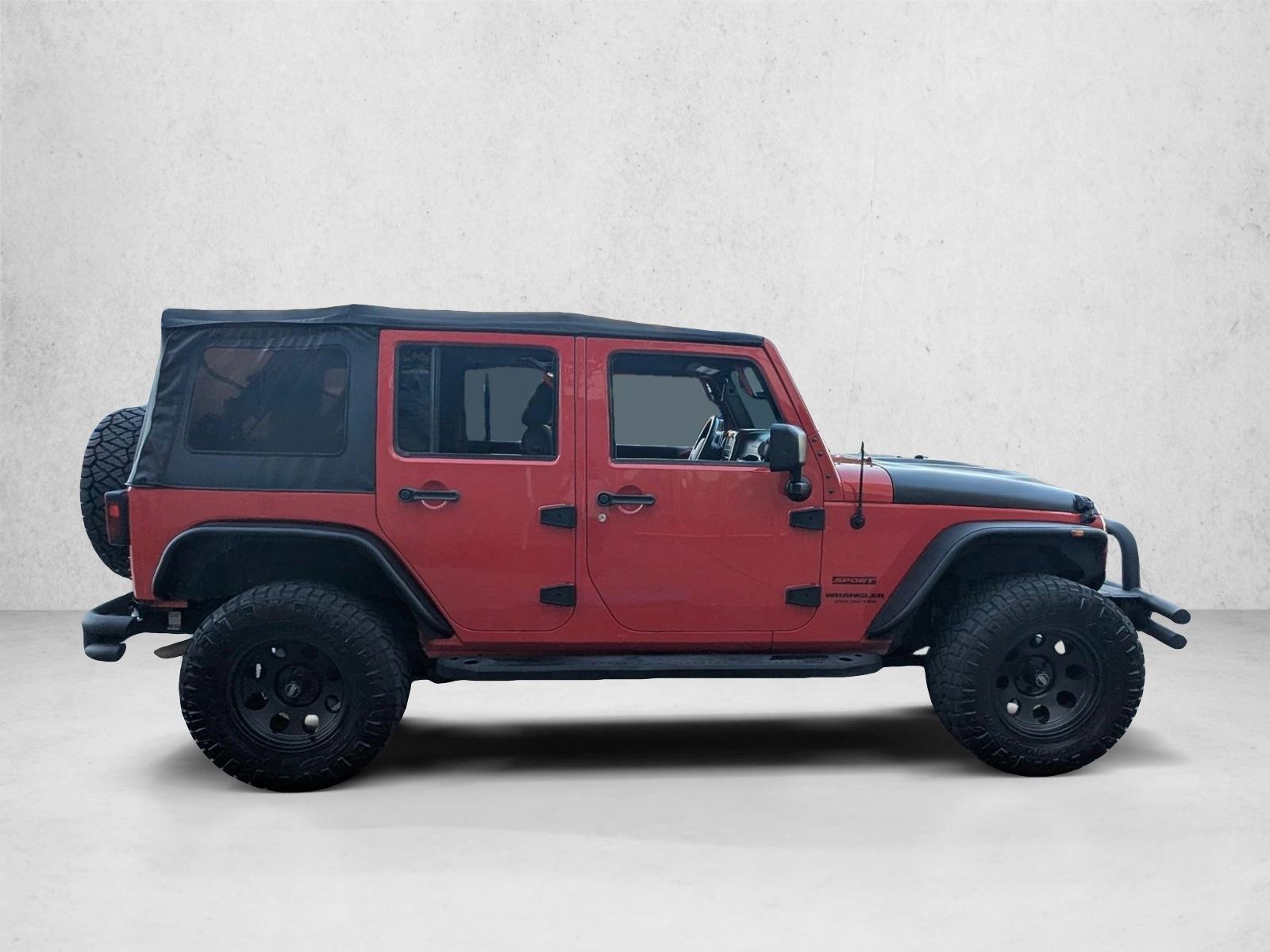 2015 Jeep Wrangler Unlimited Sport photo 4