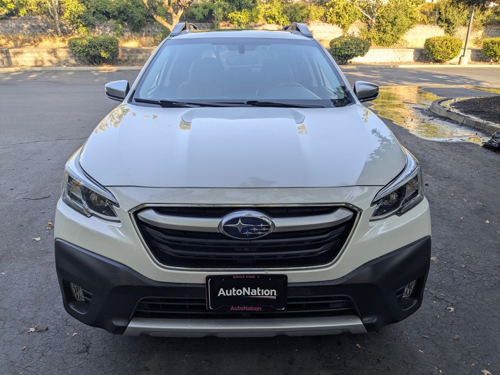 2022 Subaru Outback Touring photo 2