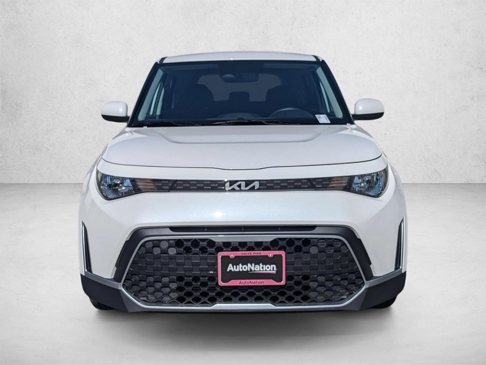 2025 Kia Soul LX photo 2