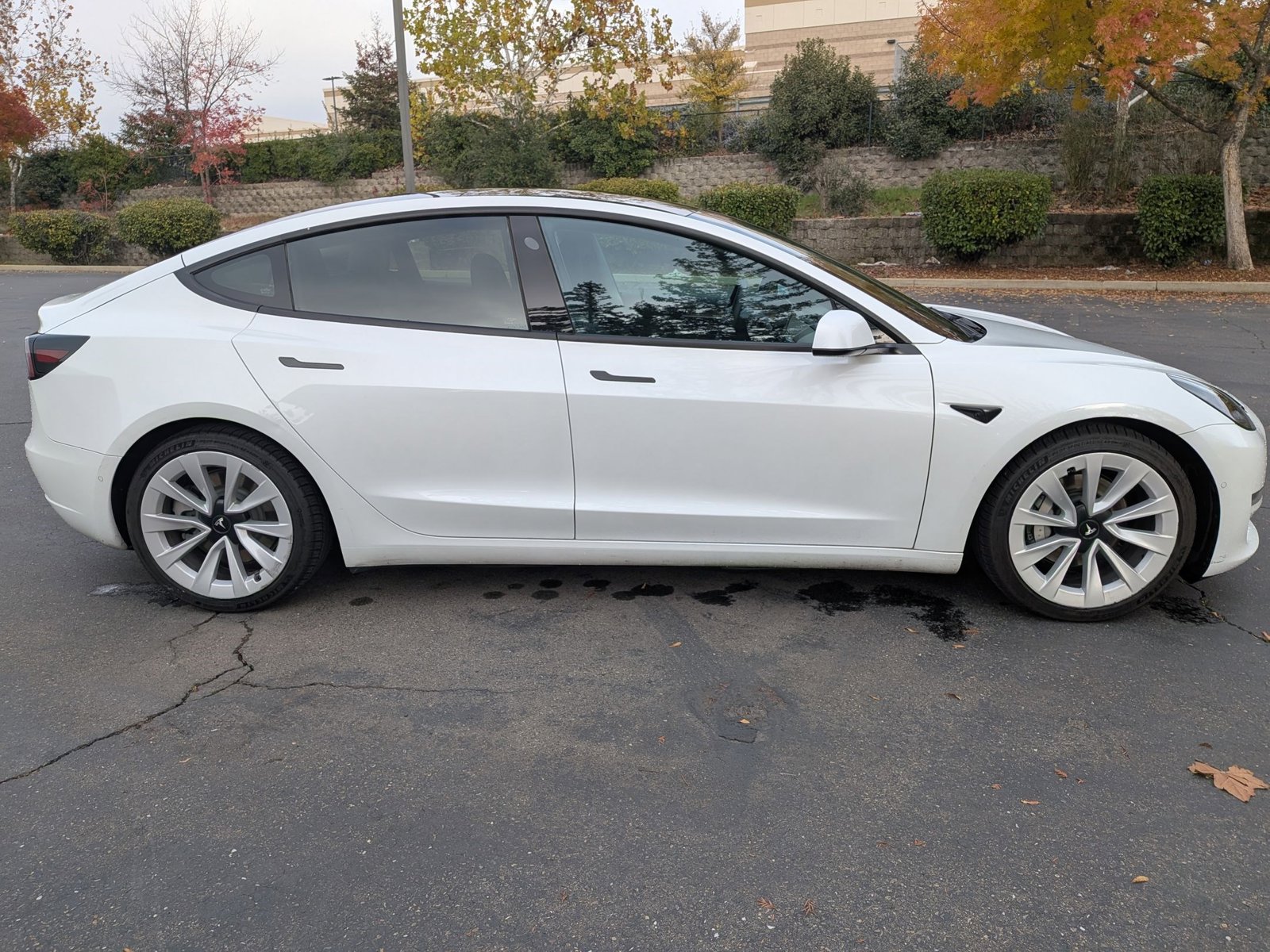 2022 Tesla Model 3 Long Range photo 4