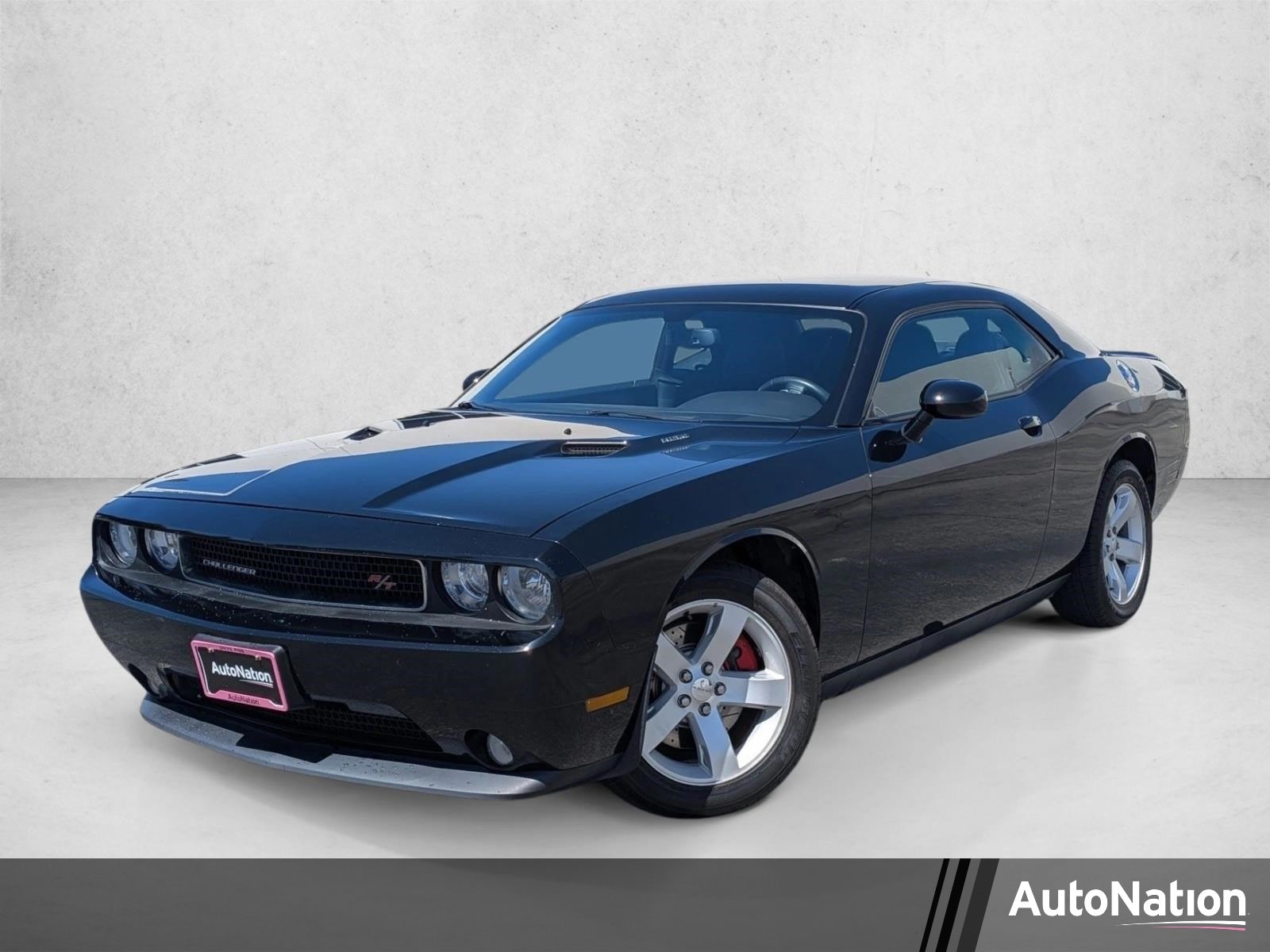 2014 Dodge Challenger R/T's photo