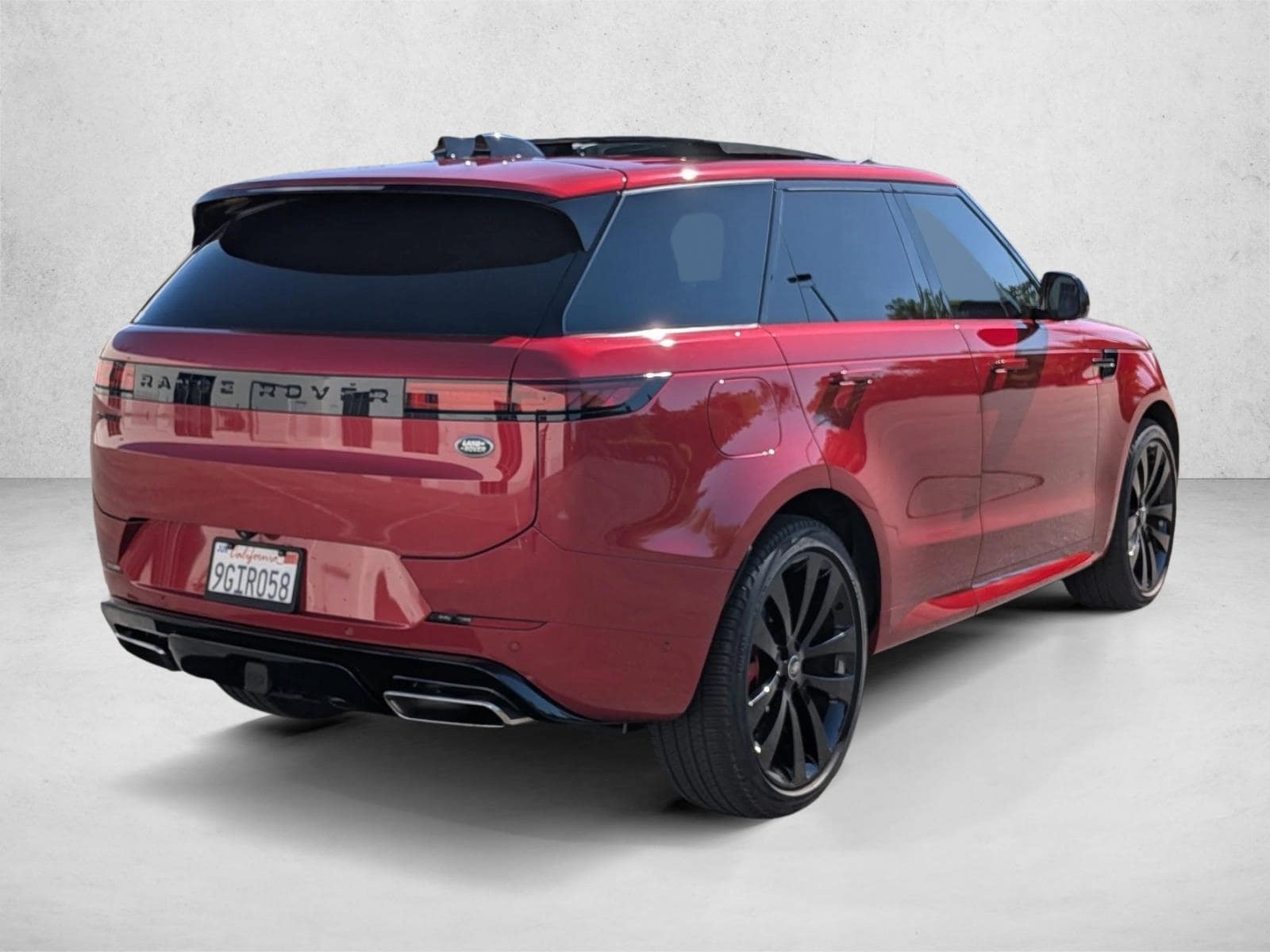 2023 Land Rover Range Rover Sport SE Dynamic photo 5