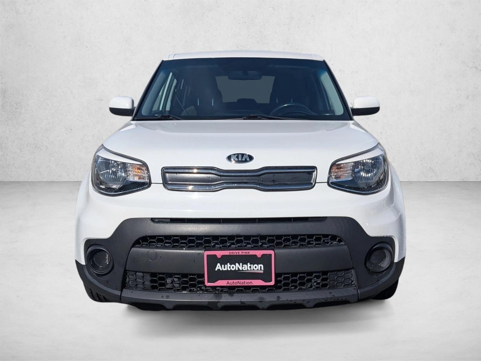 2017 Kia Soul Base photo 2