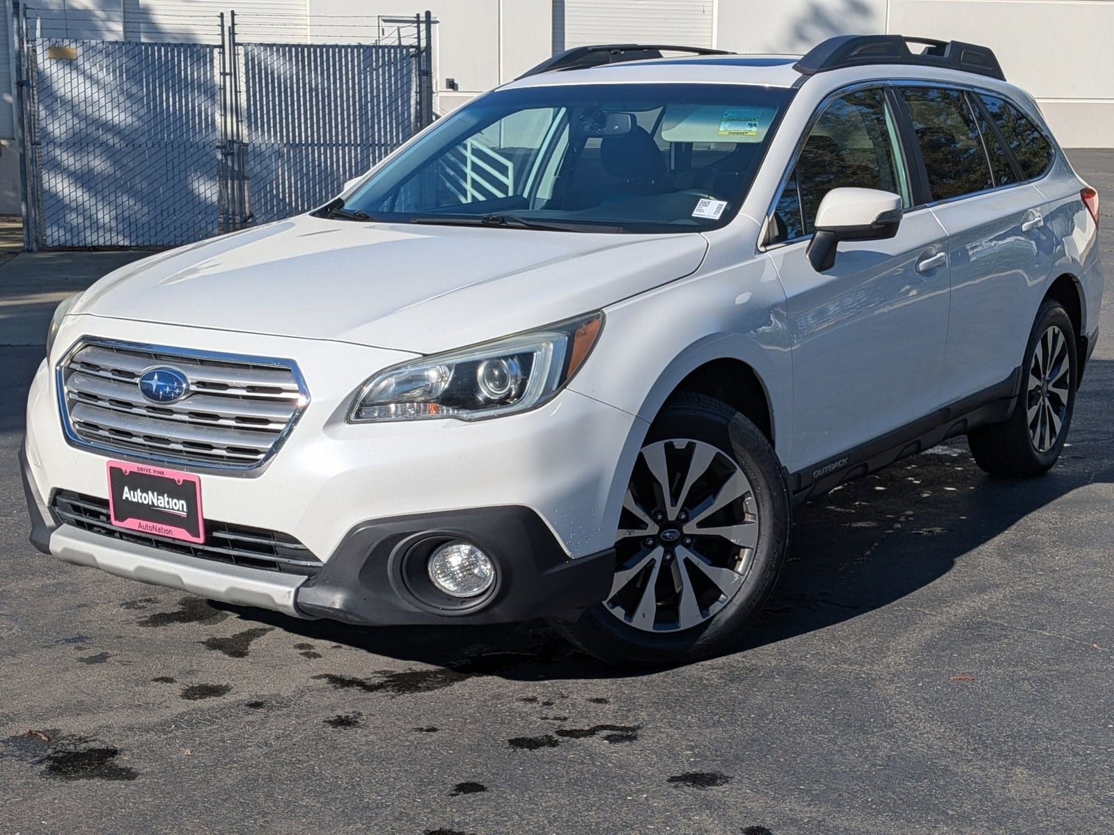 2015 Subaru Outback Limited's photo