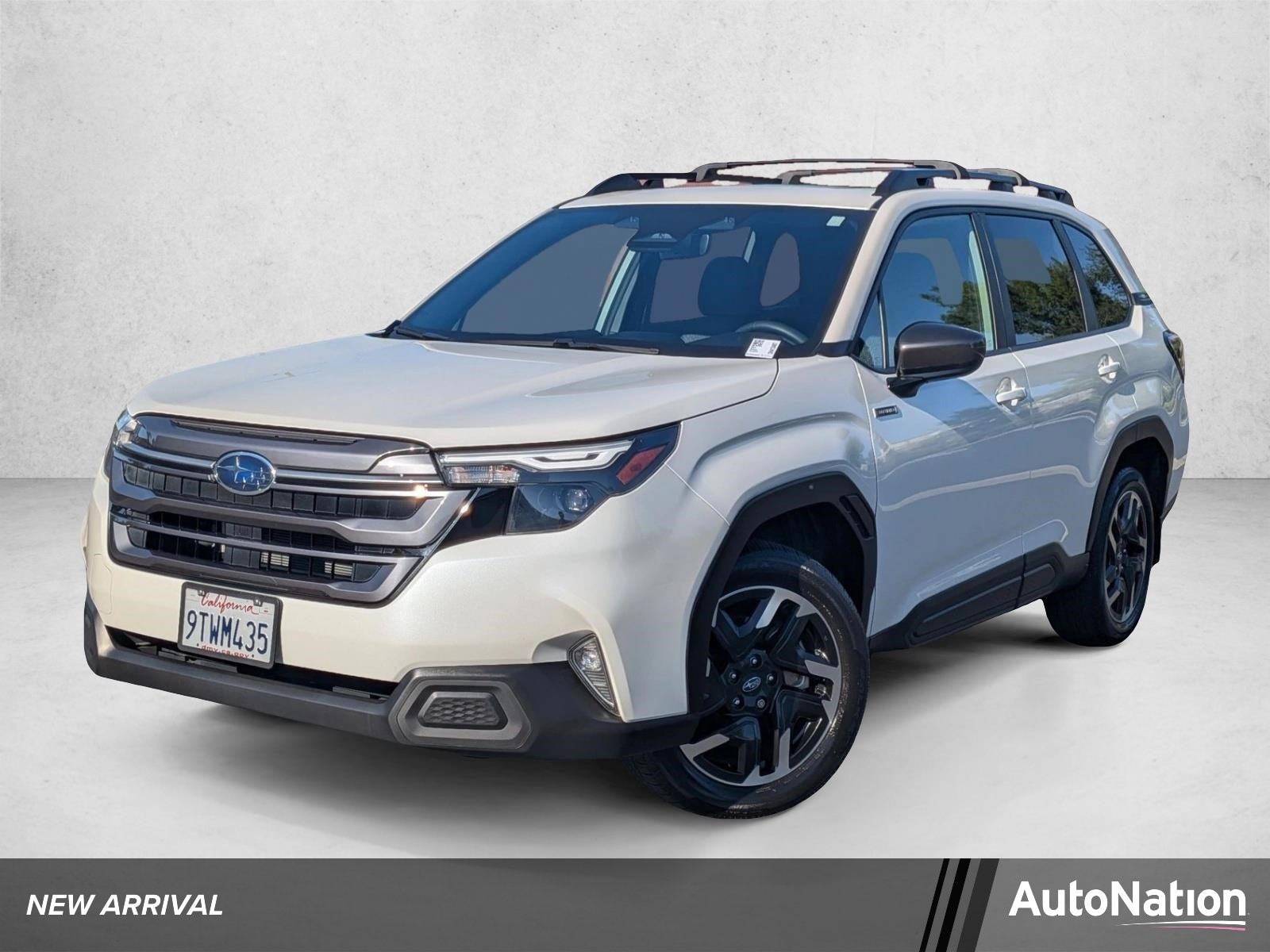 2025 Subaru Forester Premium Hybrid's photo
