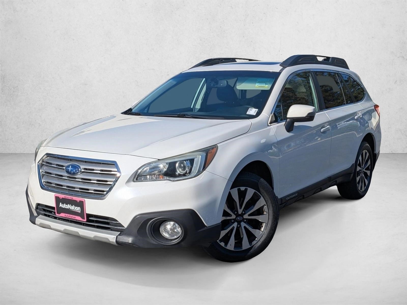 2015 Subaru Outback Limited's photo
