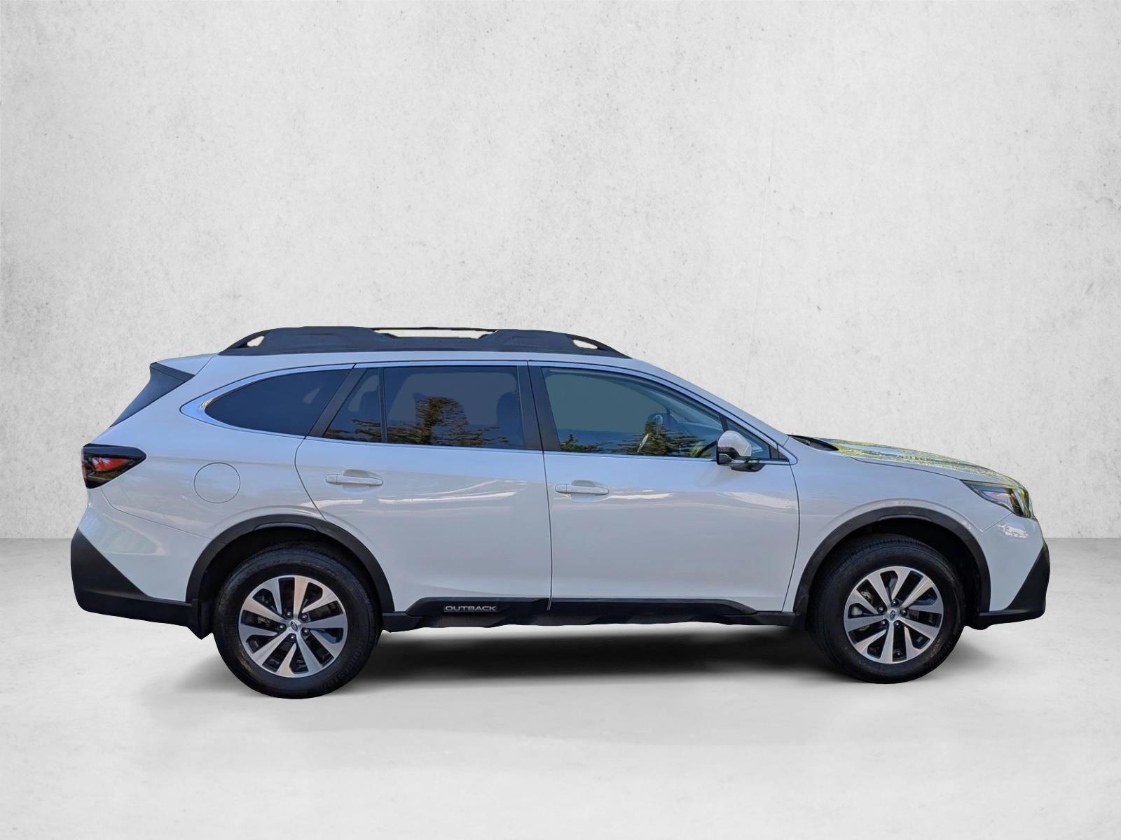 2020 Subaru Outback Premium photo 4