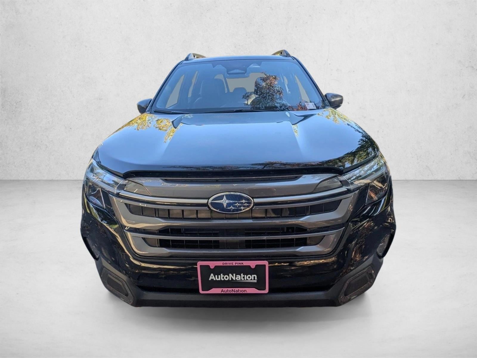 2025 Subaru Forester Limited Hybrid photo 6