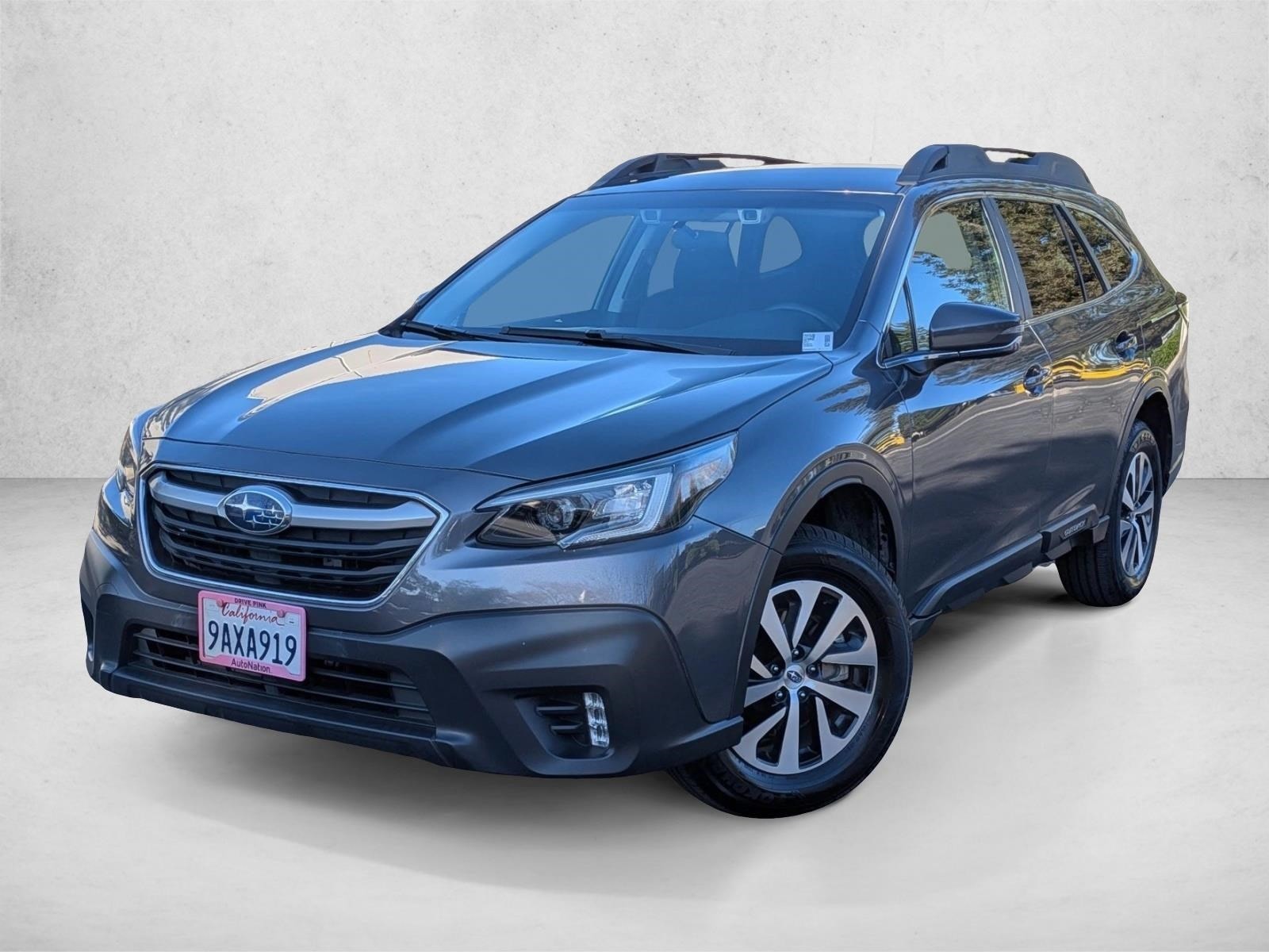 2022 Subaru Outback Premium's photo