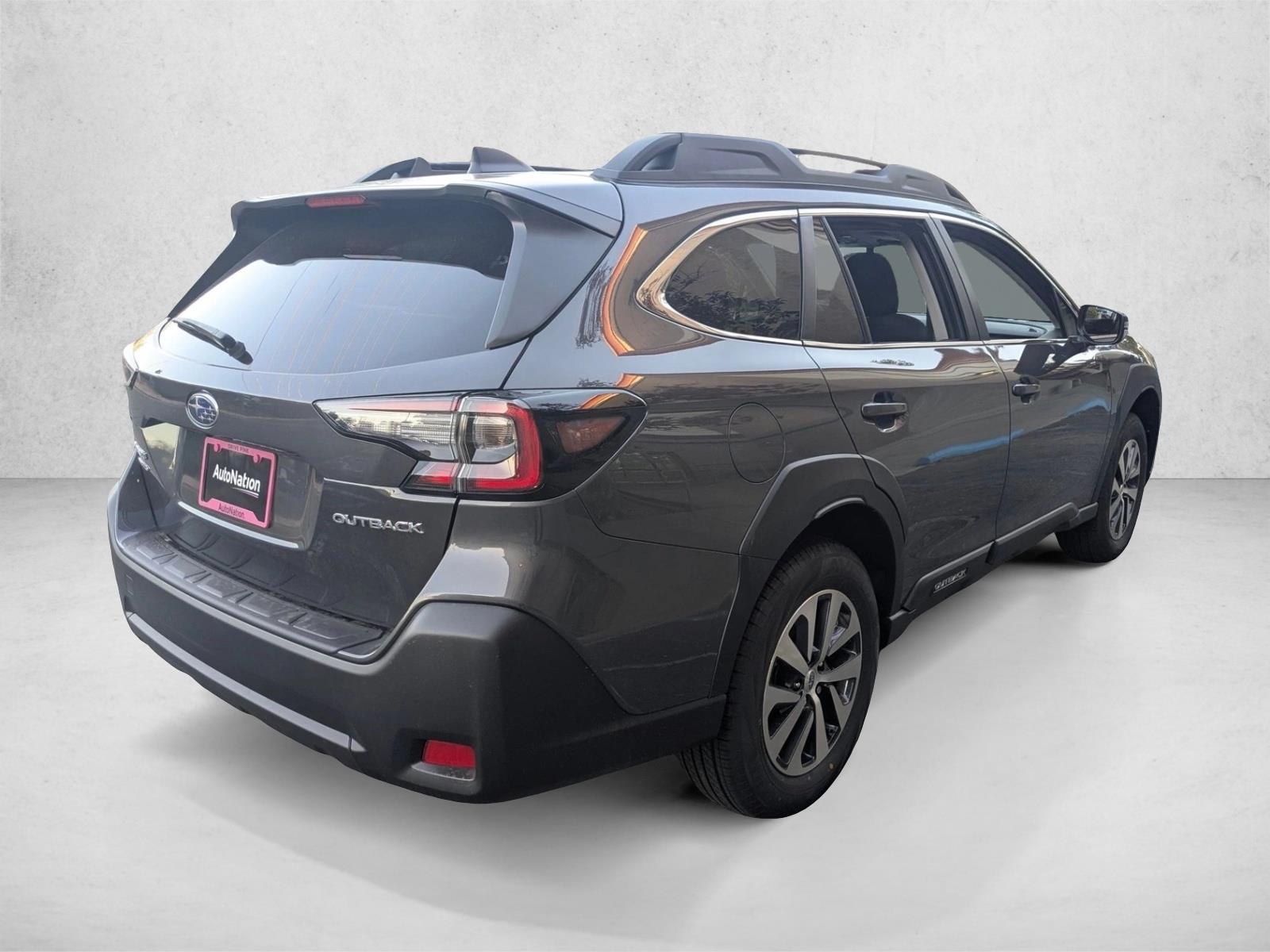 2025 Subaru Outback Premium photo 2