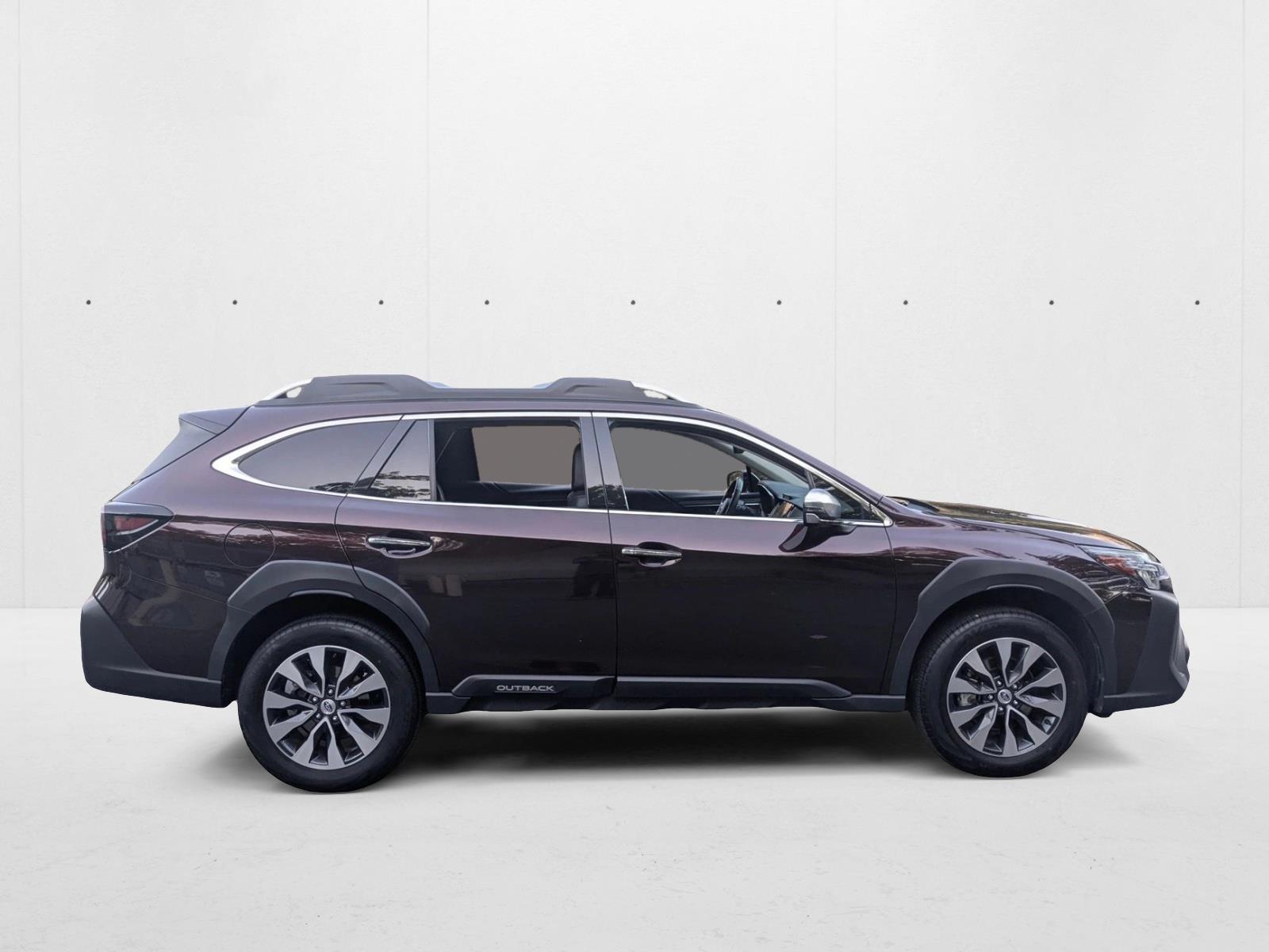 2023 Subaru Outback Touring XT photo 3