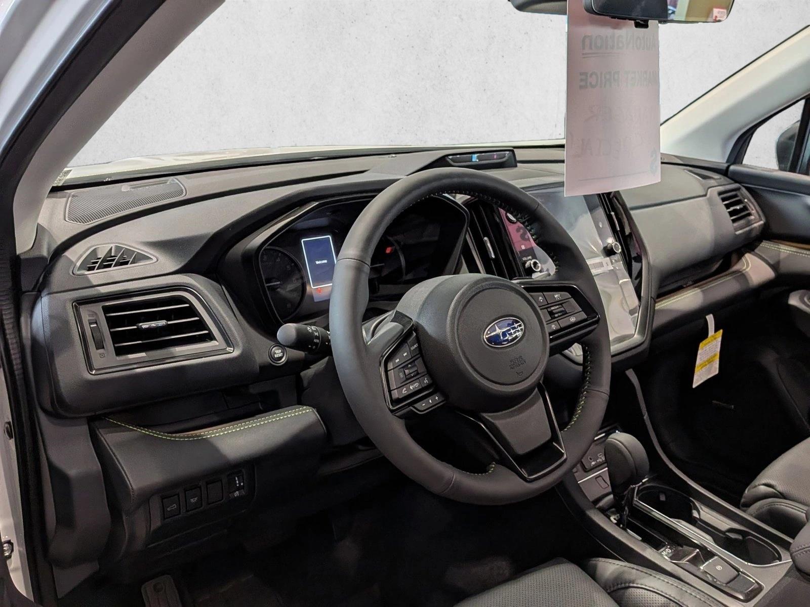 2025 Subaru Ascent Onyx Edition Touring photo 3