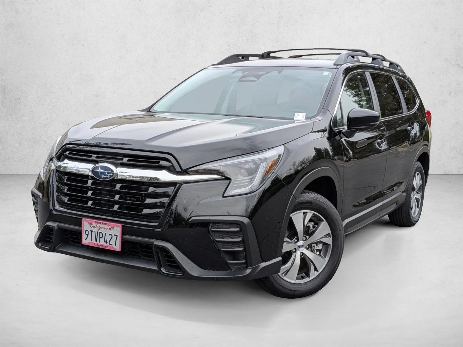 2025 Subaru Ascent Premium's photo