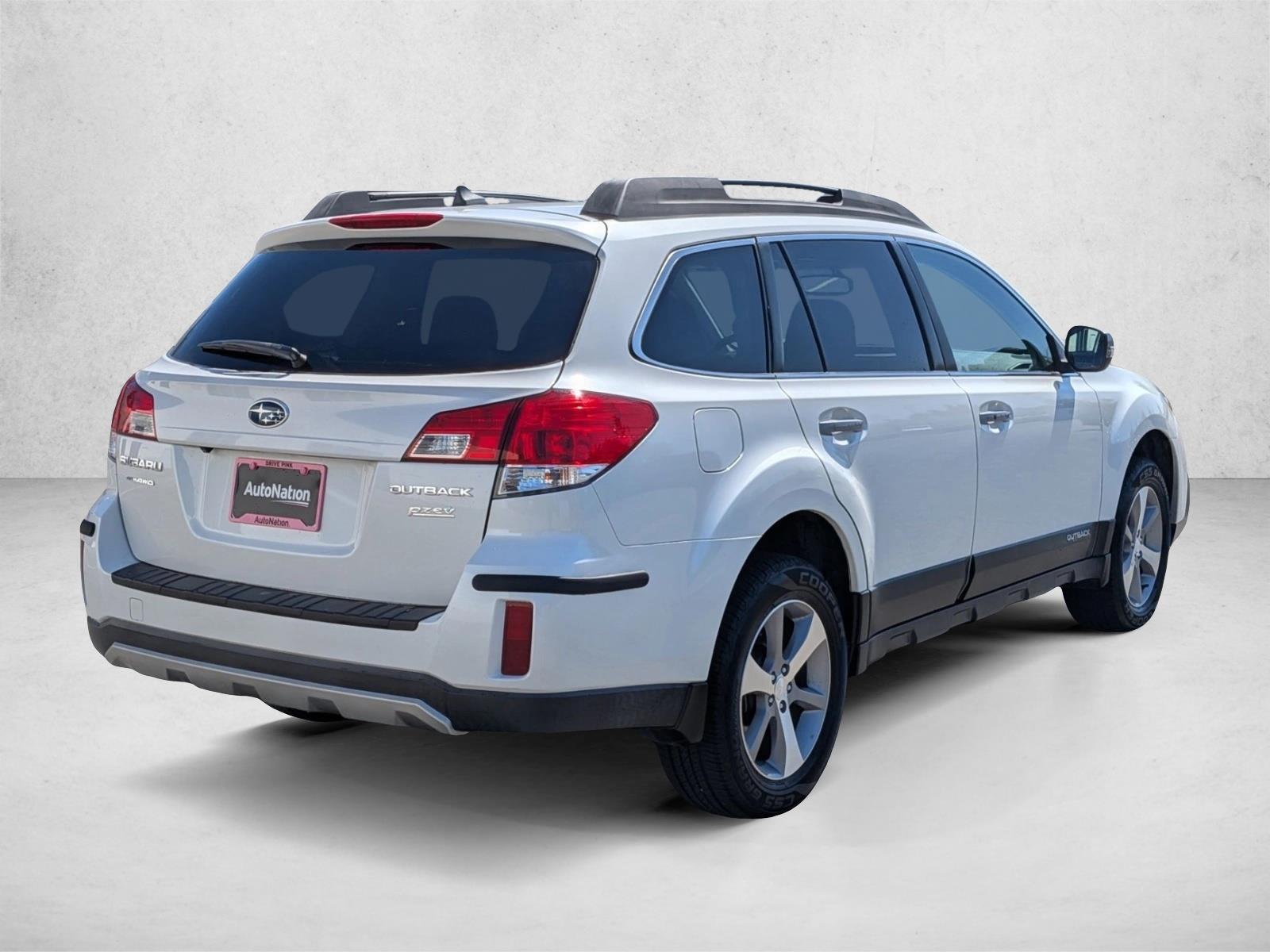 2013 Subaru Outback 2.5i Limited photo 4