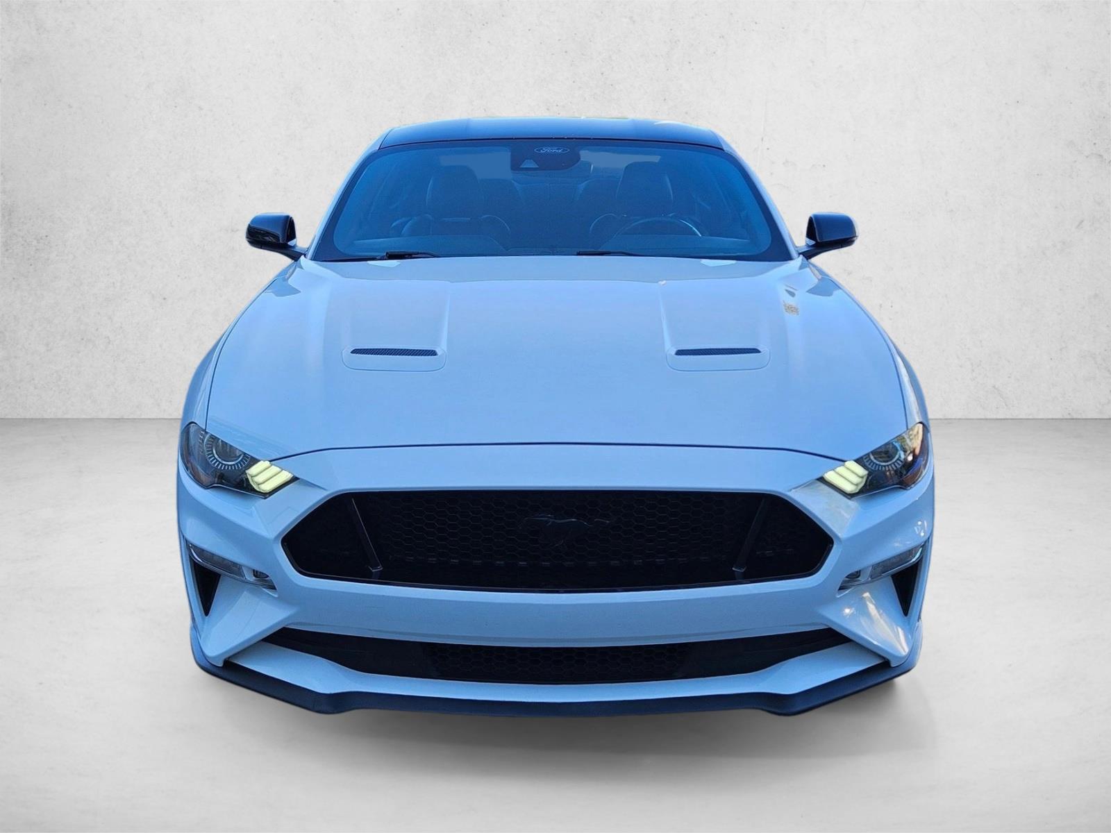 2022 Ford Mustang GT Premium photo 2