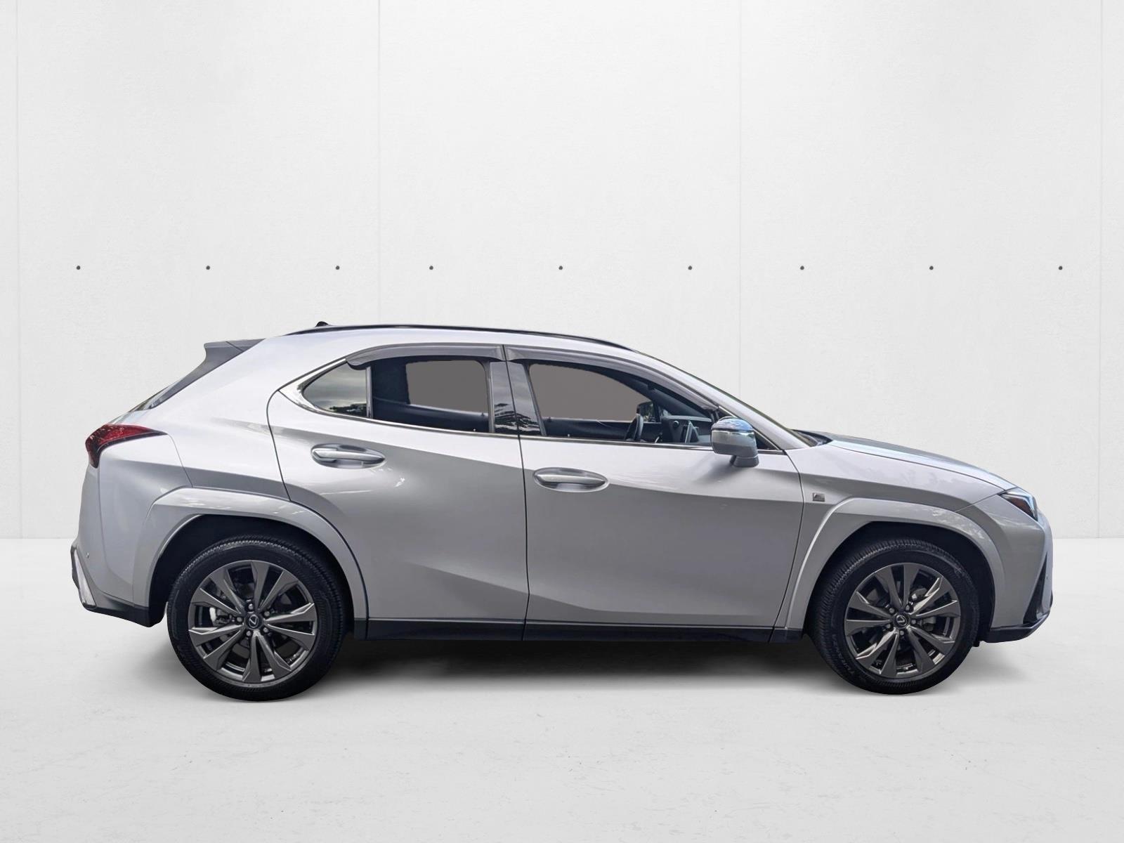2024 Lexus UX 250h F SPORT Design photo 4