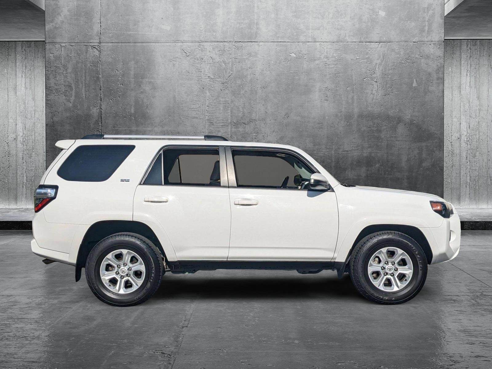 2024 Toyota 4Runner SR5 photo 4