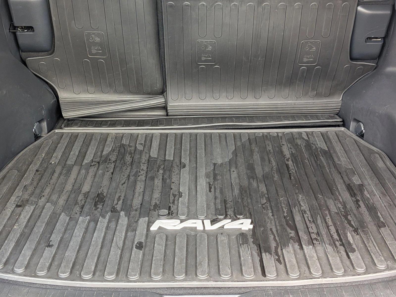 2019 Toyota RAV4 Adventure photo 6