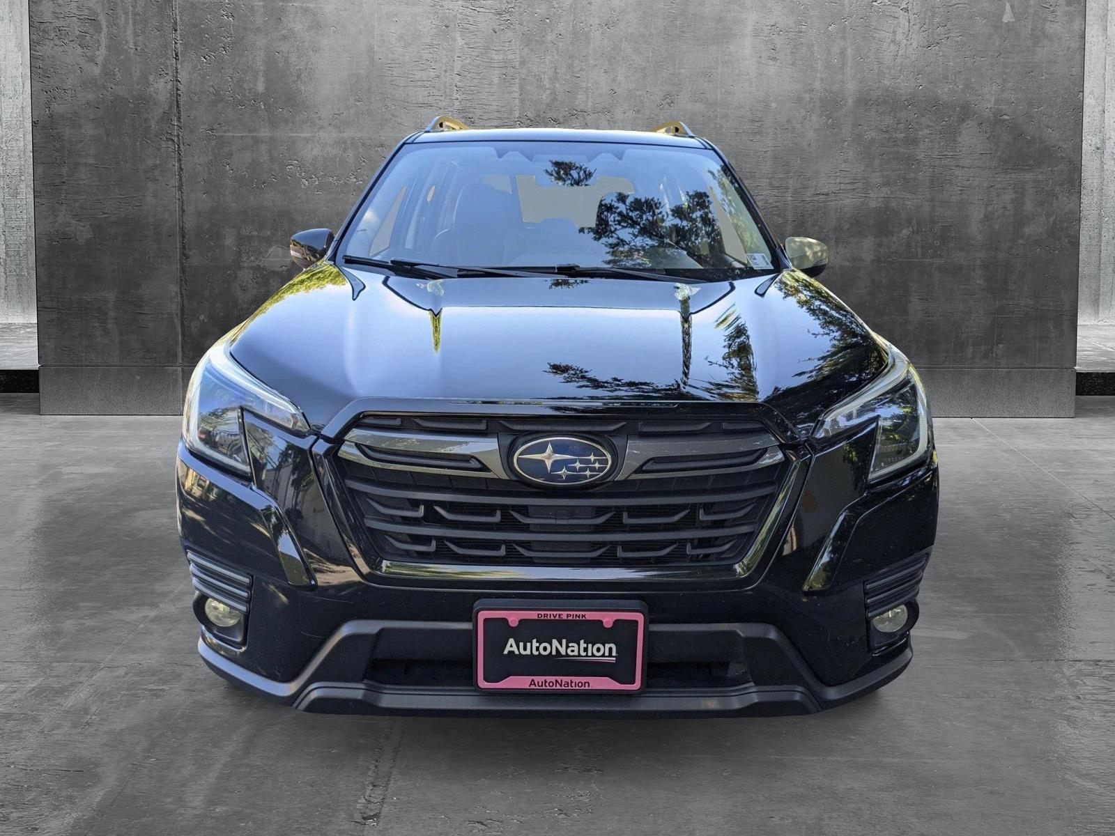 2023 Subaru Forester Limited photo 2
