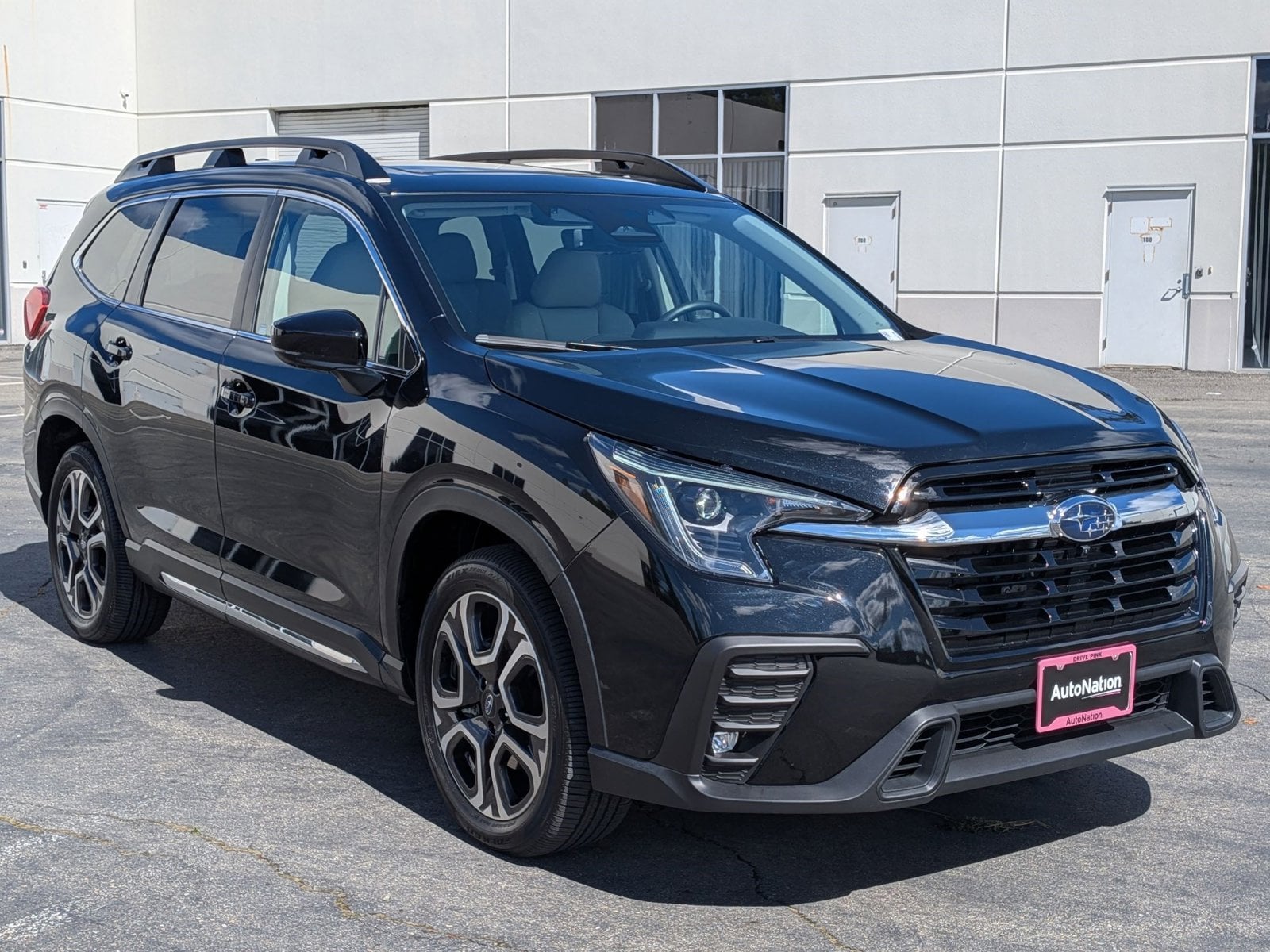 2024 Subaru Ascent Limited photo 2