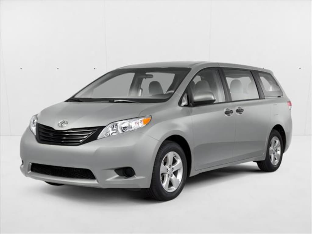Used 2013 Toyota Sienna L Van
