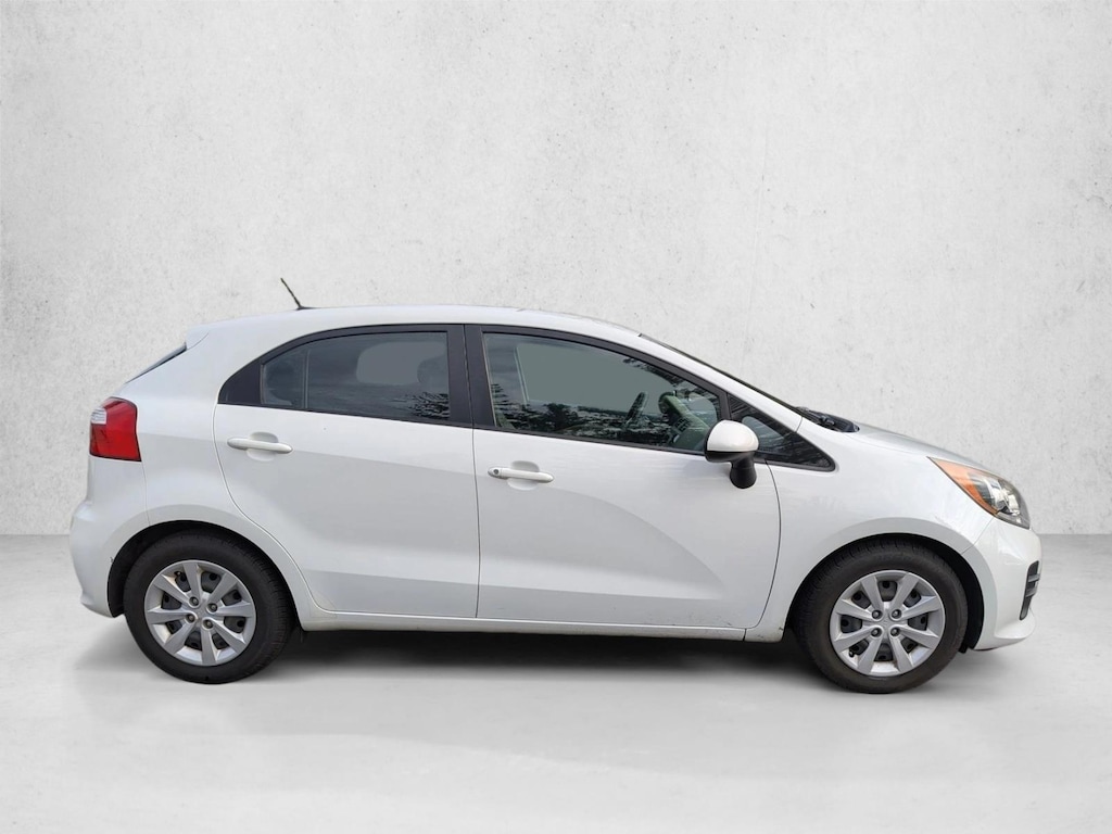 Used 2016 Kia Rio 5-Door LX Hatchback