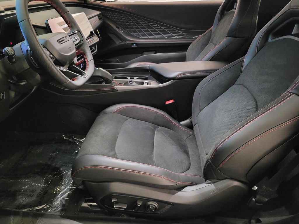 2026 Dodge Charger Daytona Scat Pack - Photo 6