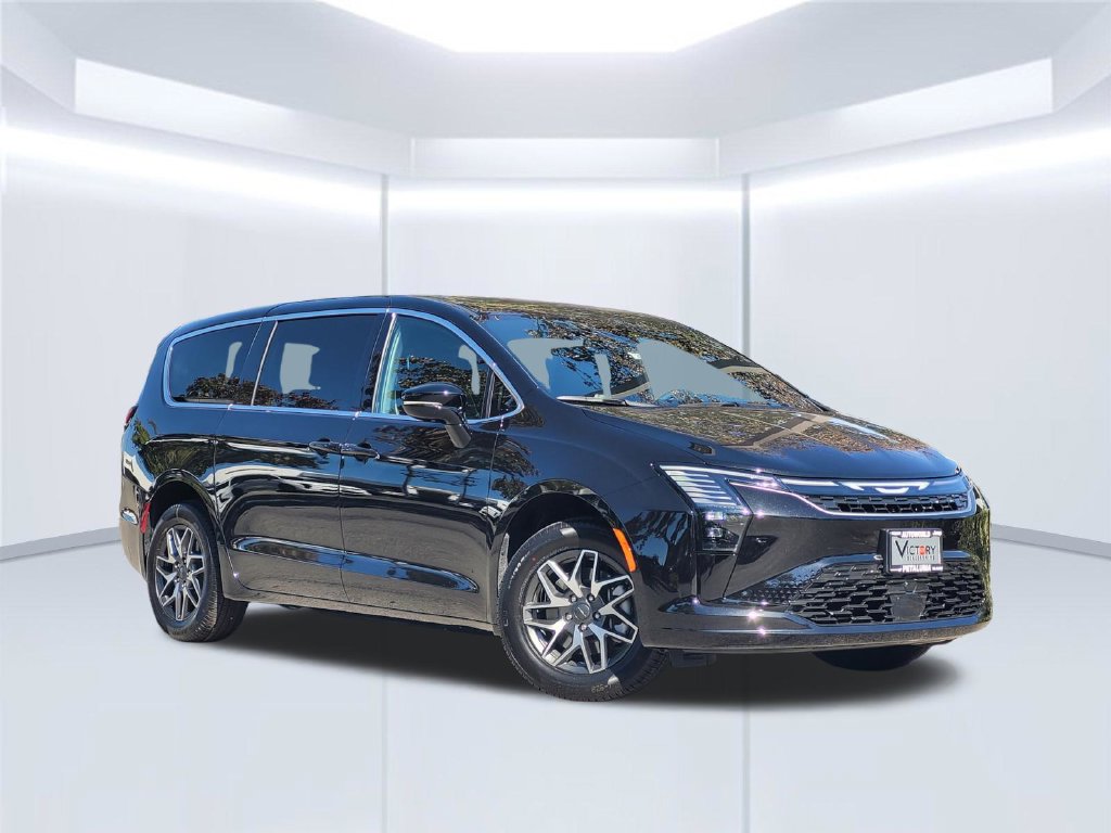 2027 Chrysler Pacifica Passenger Van 