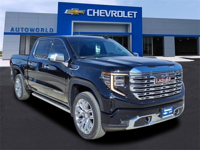 2025 GMC Sierra Denali's photo