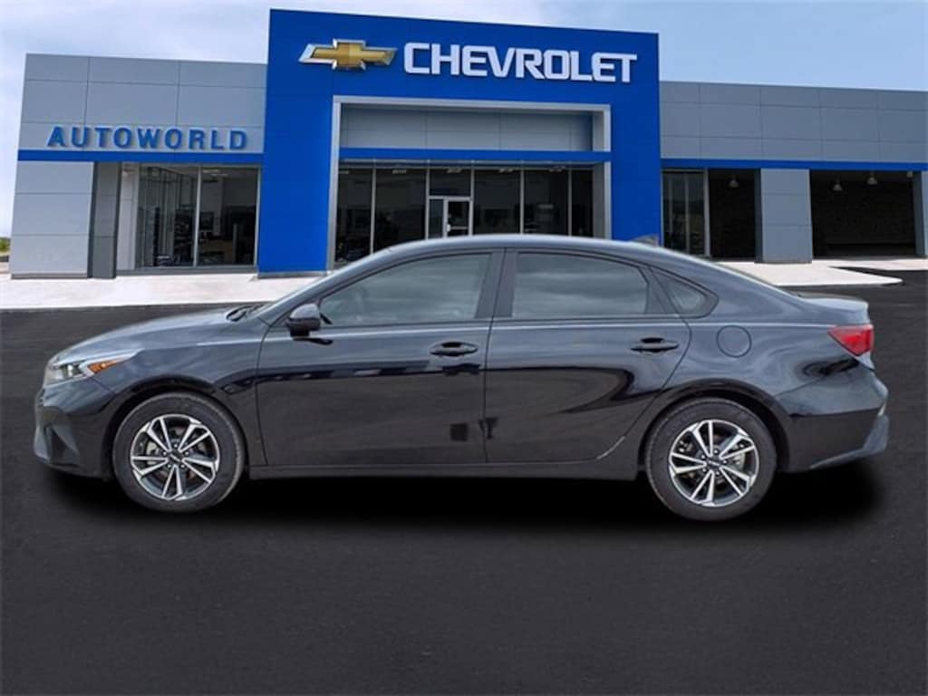 Used 2024 Kia Forte LXS