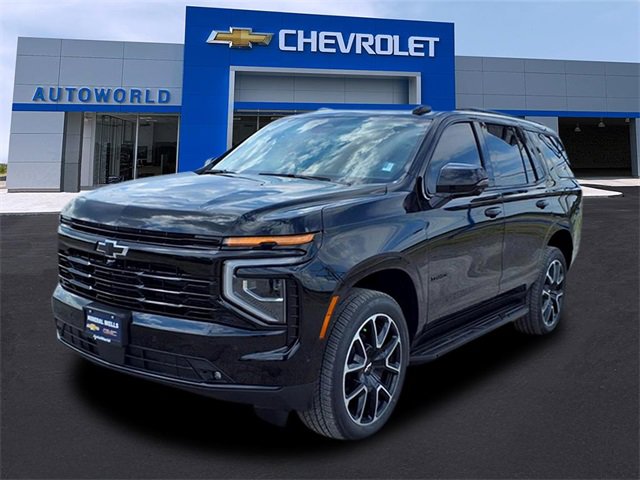 2026 Chevrolet Tahoe RST photo 2