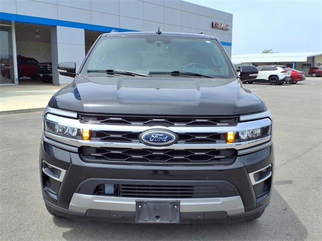 2022 Ford Expedition Limited photo 2