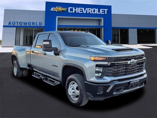 2024 Chevrolet Silverado 3500HD Work Truck's photo