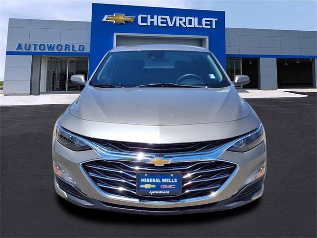 2023 Chevrolet Malibu 1LT photo 2