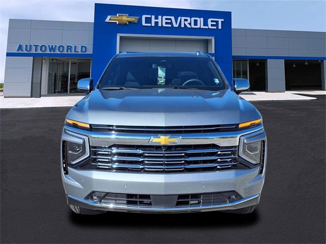 2025 Chevrolet Tahoe Premier photo 2