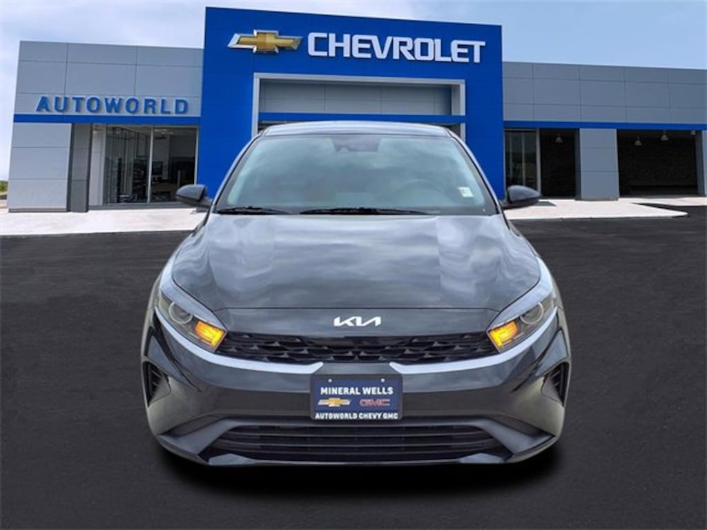 Used 2024 Kia Forte LXS