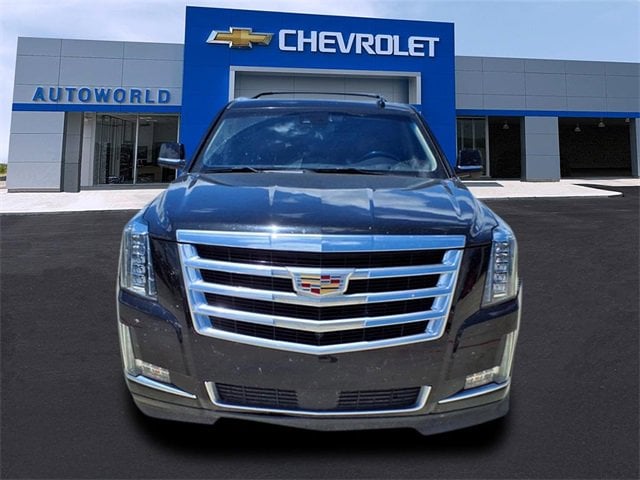Used 2019 Cadillac Escalade Premium Luxury with VIN 1GYS4CKJ6KR392401 for sale in Mineral Wells, TX