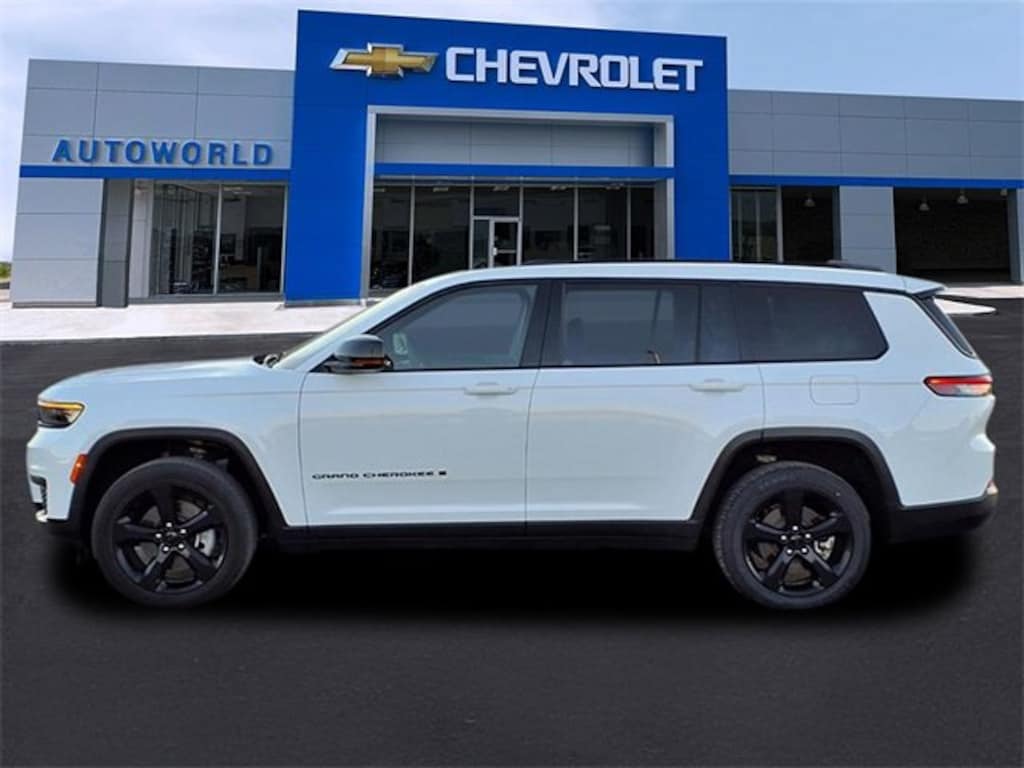 Used 2023 Jeep Grand Cherokee L Altitude