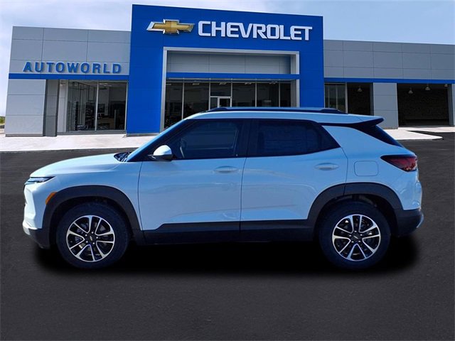 2026 Chevrolet Trailblazer LT photo 3